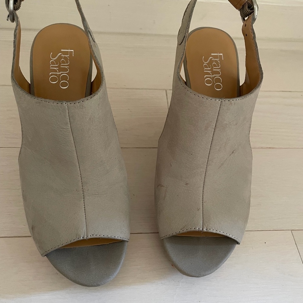 Franco Sarto Women's Tan Peep Toe Slingback Heels